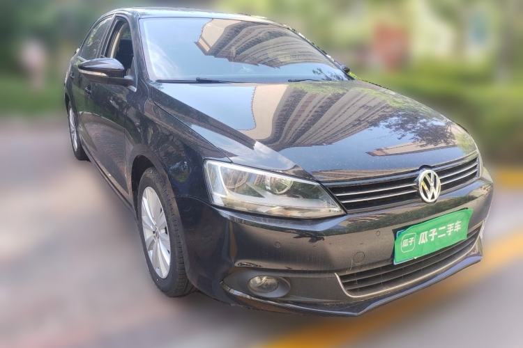 Used Volkswagen Sagitar 2014 Revised Version 1.4TSI Automatic Luxury Edition Front Right 45 Deg
