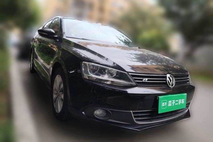 Used Volkswagen Sagitar 2014 1.6L Manual Comfort Model Front Right 45 Deg