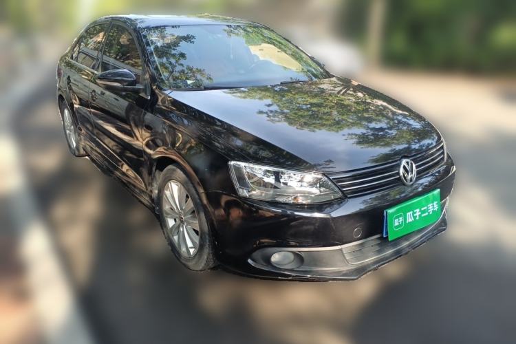 Used Volkswagen Sagitar 2014 1.6L Manual Comfort Model Front Right 45 Deg