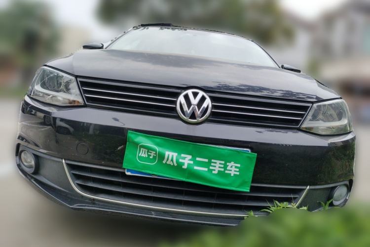 Used Volkswagen Sagitar 2014 1.6L Automatic Comfort Model Front Right 45 Deg