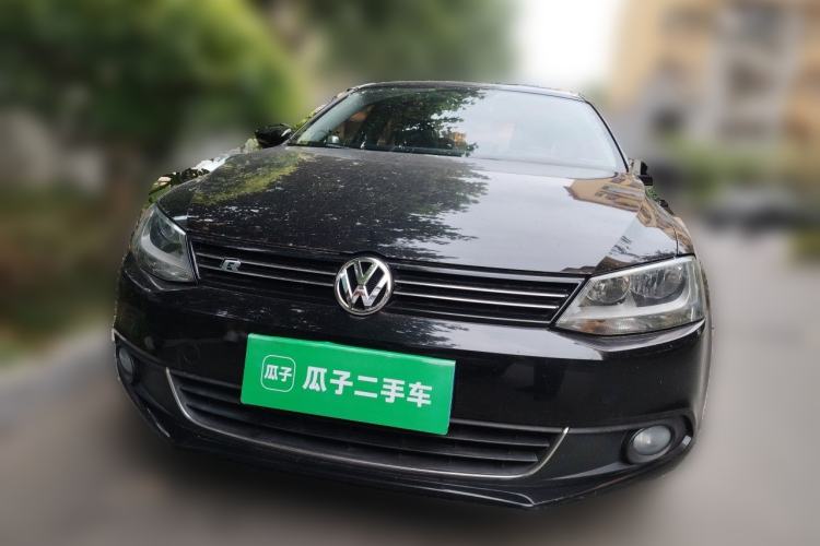 Used Volkswagen Sagitar 2014 1.6L Manual Comfort Model Front