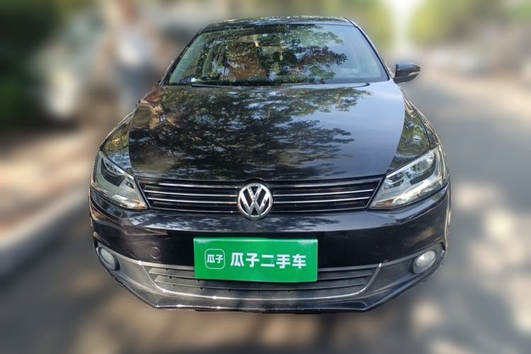 Used Volkswagen Sagitar 2014 1.6L Manual Comfort Model Front