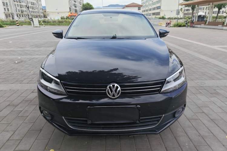 Used Volkswagen Sagitar 2014 Revised Version 1.4TSI Automatic Luxury Edition Front