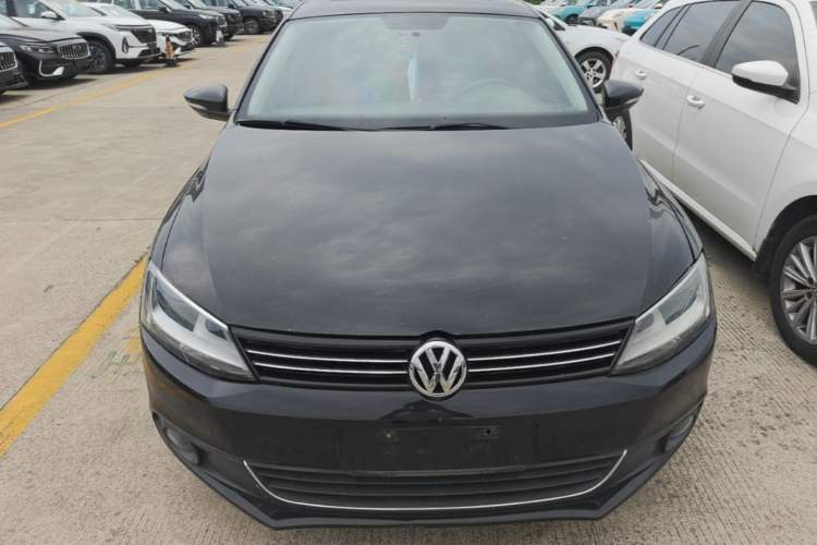 Used Volkswagen Sagitar 2014 Revised Version 1.6L Automatic Comfort Edition Front