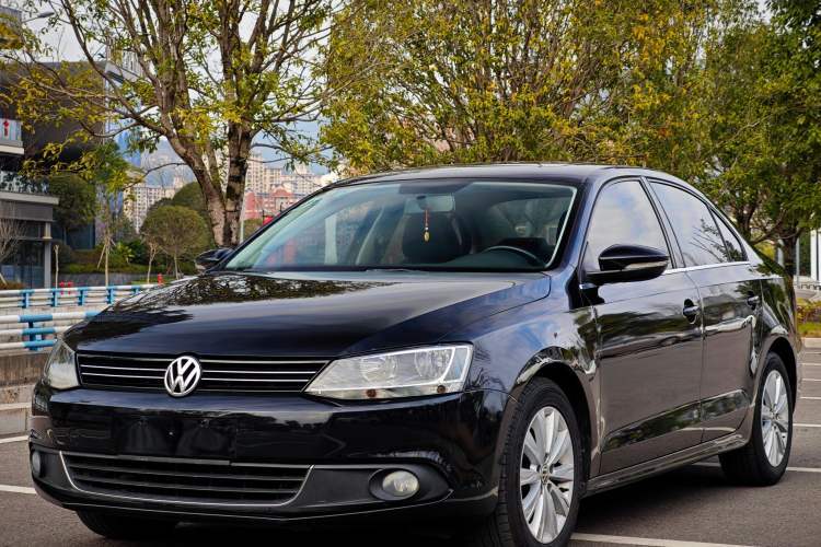 Ojetý Volkswagen Sagitar 2014 Revised Version 1.6L Automatic Comfort Edition Guazi used car, China used car export, Used car for sale, Used  cars, Cheapest cars for sale