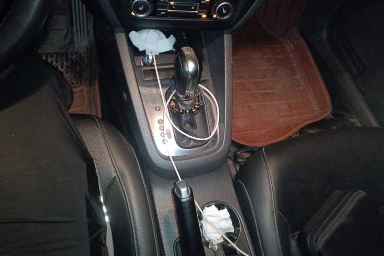 Used Volkswagen Sagitar 2014 Revised 1.4TSI Automatic Flagship Edition Gear Lever