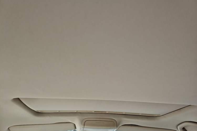Used Volkswagen Sagitar 2014 Revised Version 1.6L Automatic Comfort Edition Headliner
