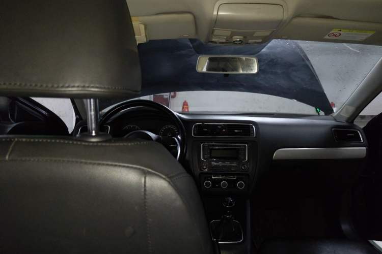 Used Volkswagen Sagitar 2014 1.6L Manual Comfort Model Headliner