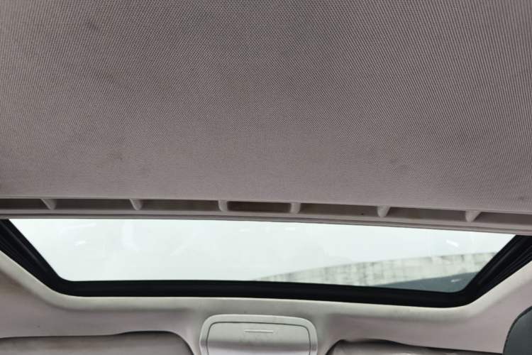 Used Volkswagen Sagitar 2014 Revised Version 1.6L Automatic Comfort Edition Headliner