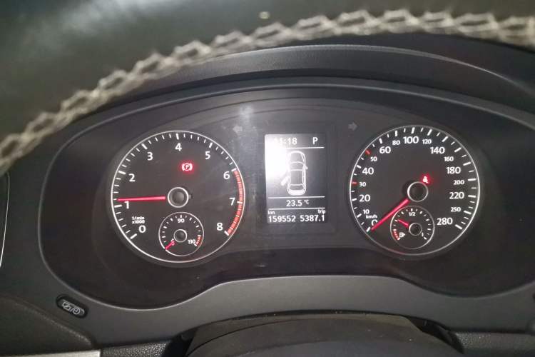 Used Volkswagen Sagitar 2014 Revised Version 1.4TSI Automatic Luxury Edition Instrument Cluster