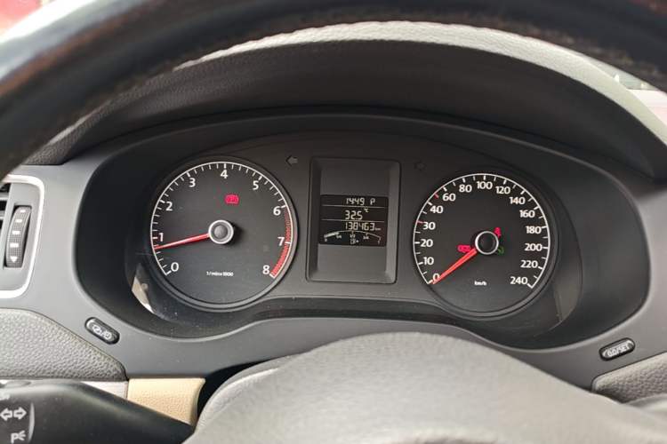 Used Volkswagen Sagitar 2014 Revised Version 1.6L Automatic Comfort Edition Instrument Cluster