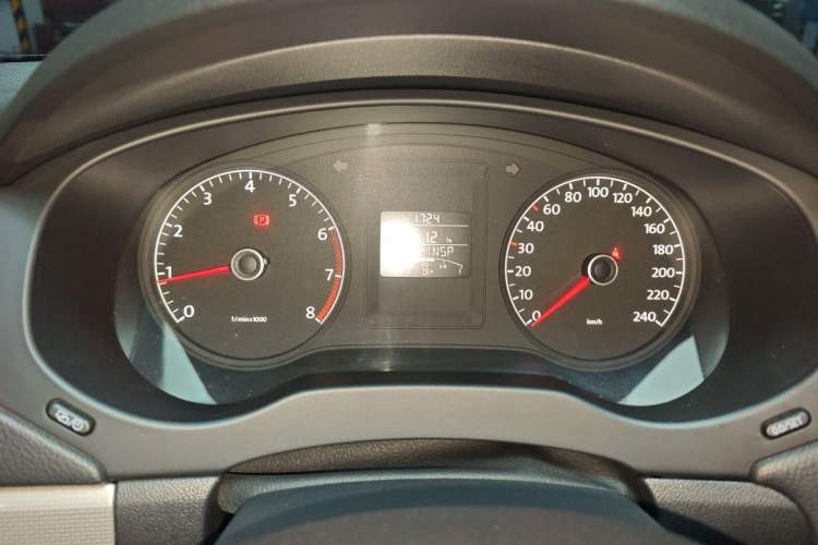 Used Volkswagen Sagitar 2014 Revised Version 1.6L Manual Leading Edition Instrument Cluster