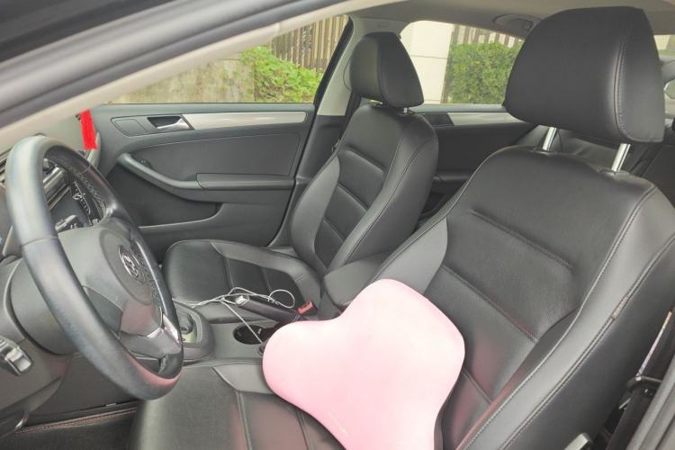 Used Volkswagen Sagitar 2014 1.6L Automatic Comfort Model Left Front Seat
