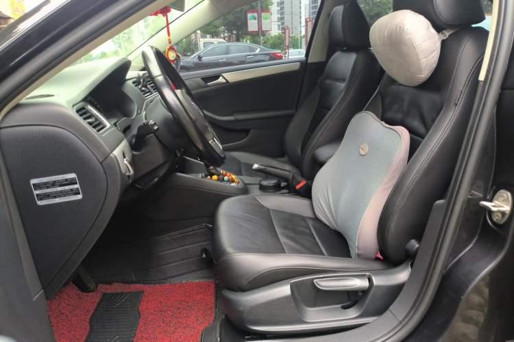 Used Volkswagen Sagitar 2014 1.6L Automatic Comfort Model Left Front Seat