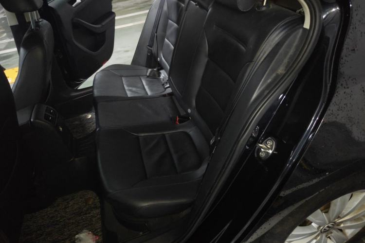 Used Volkswagen Sagitar 2014 1.6L Manual Comfort Model Left Rear Seat