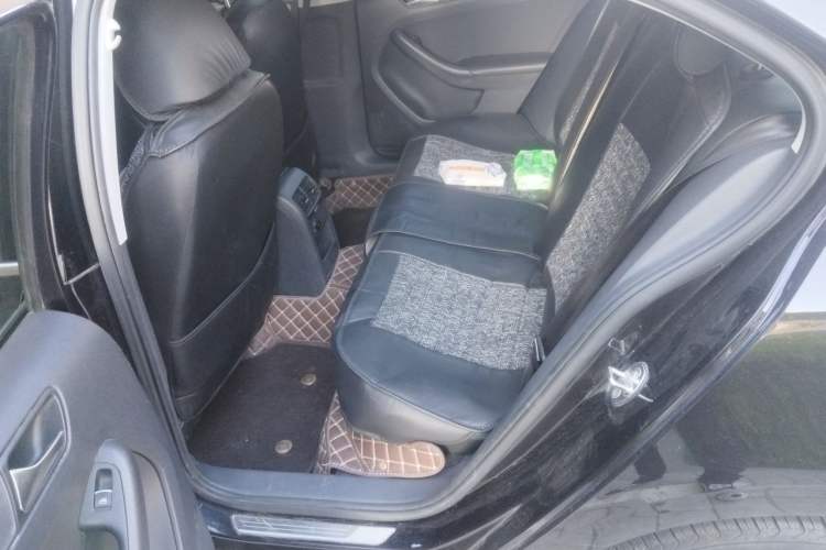 Used Volkswagen Sagitar 2014 Revised Version 1.4TSI Automatic Luxury Edition Left Rear Seat
