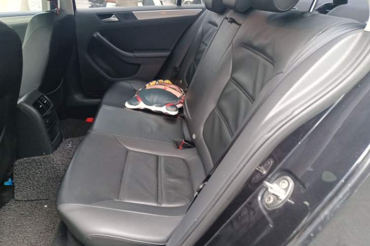 Used Volkswagen Sagitar 2014 1.4TSI Automatic Luxury Model Left Rear Seat