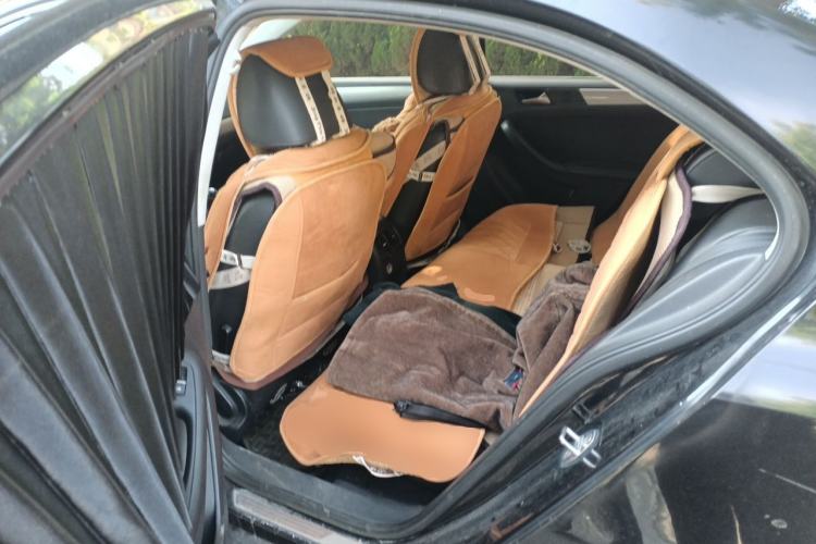 Used Volkswagen Sagitar 2014 1.6L Manual Comfort Model Left Rear Seat