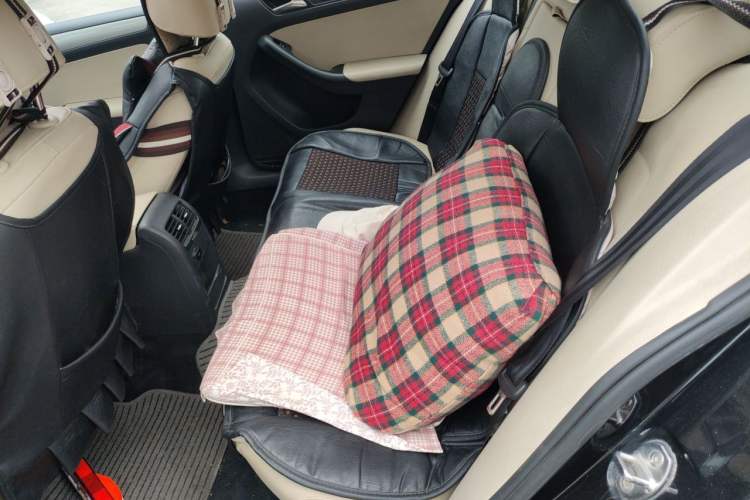 Used Volkswagen Sagitar 2014 1.6L Automatic Comfort Model Left Rear Seat