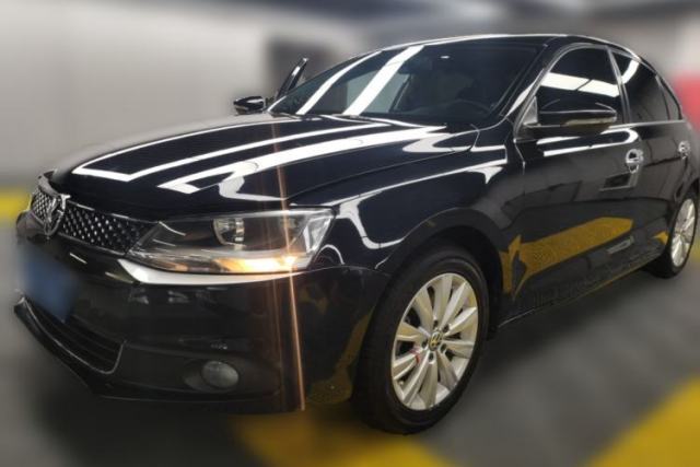 Volkswagen Sagitar 2014 1.4TSI Automatic Luxury Model مستعملة