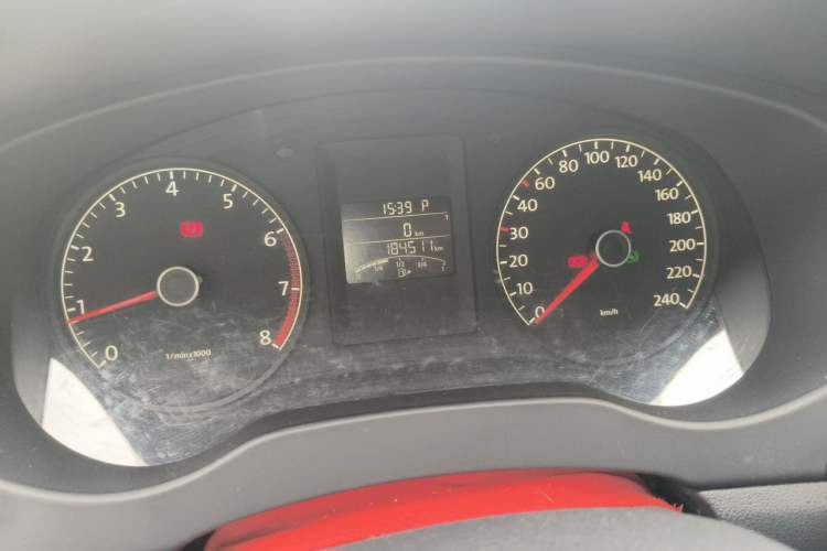 Used Volkswagen Sagitar 2014 1.6L Automatic Comfort Model Odometer Close Up