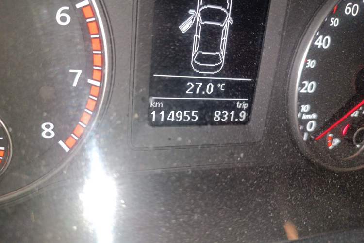 Used Volkswagen Sagitar 2014 Revised 1.4TSI Automatic Flagship Edition Odometer Close Up