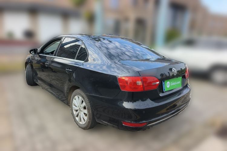 Used Volkswagen Sagitar 2014 1.4TSI Manual Luxury Model Rear Left 45 Deg