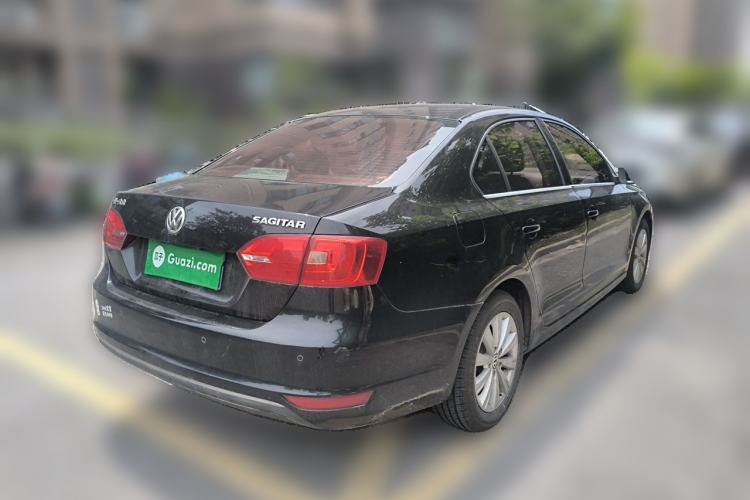 Used Volkswagen Sagitar 2014 1.6L Manual Comfort Model Rear Right 45 Deg