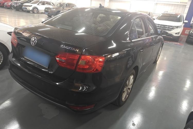 Used Volkswagen Sagitar 2014 1.6L Manual Comfort Model Rear Right 45 Deg