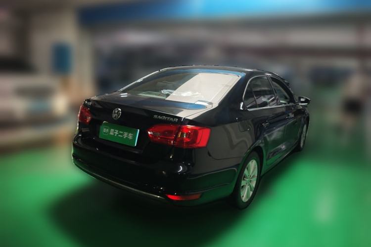Used Volkswagen Sagitar 2014 Revised Version 1.6L Manual Leading Edition Rear Right 45 Deg