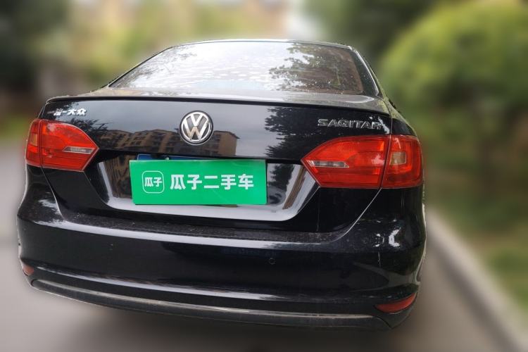 Used Volkswagen Sagitar 2014 1.6L Manual Comfort Model Rear