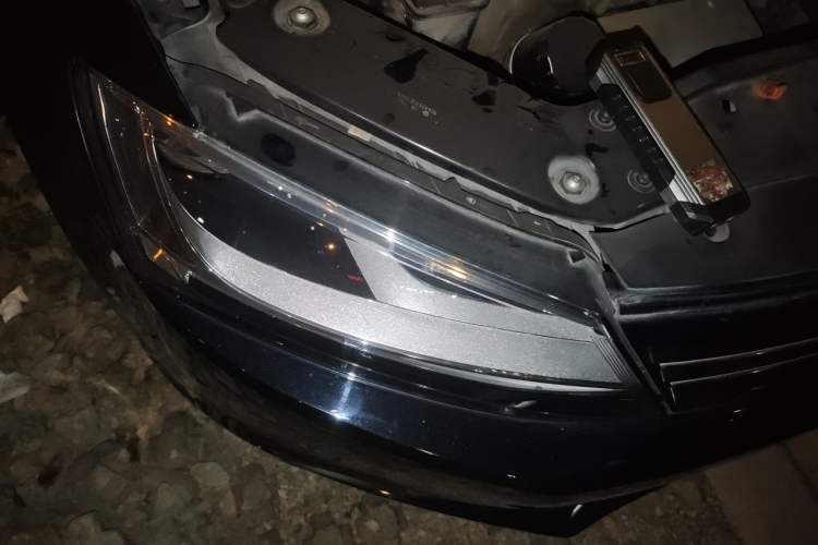 Used Volkswagen Sagitar 2014 Revised Version 1.6L Automatic Comfort Edition Right Front Headlight