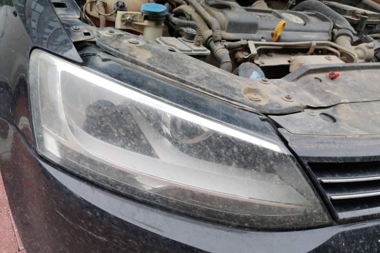 Used Volkswagen Sagitar 2014 Revised Version 1.4TSI Manual Luxury Edition Right Front Headlight