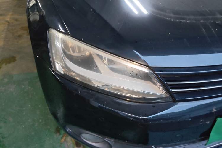Used Volkswagen Sagitar 2014 Revised Version 1.4TSI Automatic Luxury Edition Right Front Headlight