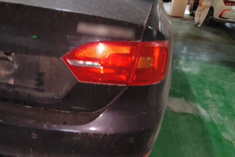Used Volkswagen Sagitar 2014 Revised Version 1.6L Manual Comfort Edition Right Rear Taillight