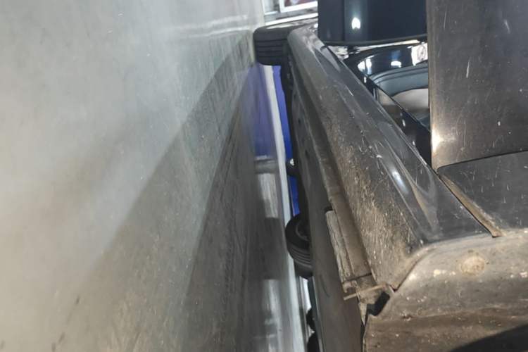 Used Volkswagen Sagitar 2014 1.6L Manual Comfort Model Right Side Sill
