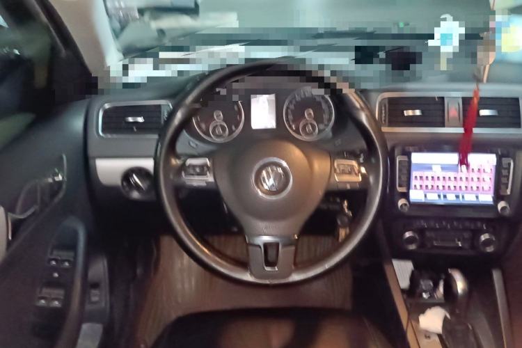 Used Volkswagen Sagitar 2014 1.4TSI Automatic Luxury Model Steering Wheel