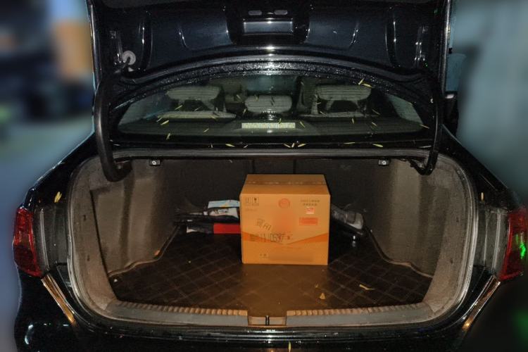 Used Volkswagen Sagitar 2014 1.6L Manual Comfort Model Trunk