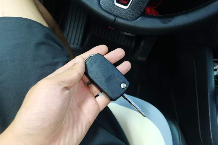 Used Volkswagen Sagitar 2014 1.4TSI Automatic Luxury Model Vehicle Key