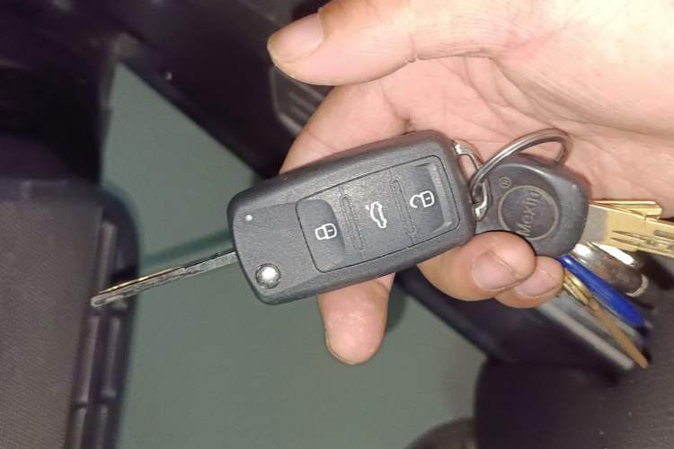 Used Volkswagen Sagitar 2014 1.4TSI Automatic Luxury Model Vehicle Key