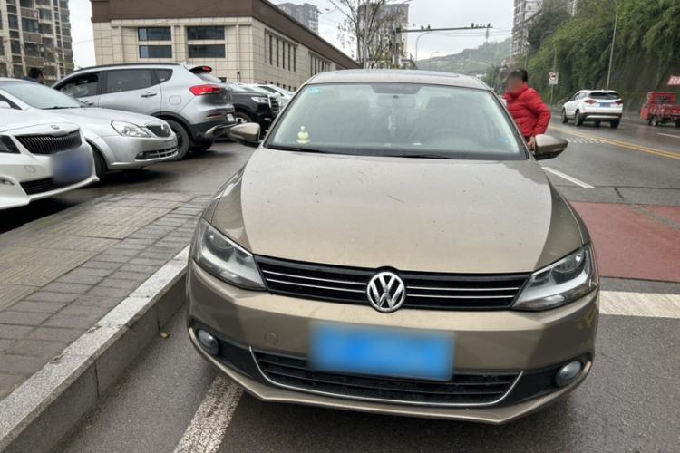 Used Volkswagen Sagitar 2014 1.6L Manual Comfort Model Exterior 1
