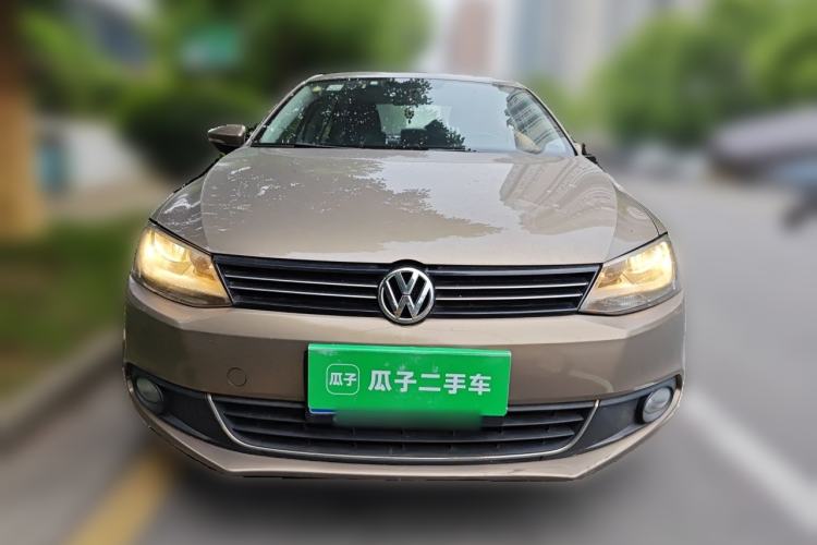 Used Volkswagen Sagitar 2014 Revised Version 1.6L Automatic Comfort Edition Front