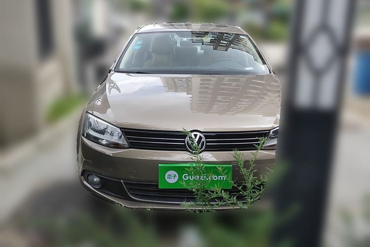 Used Volkswagen Sagitar 2014 1.6L Automatic Comfort Model Front