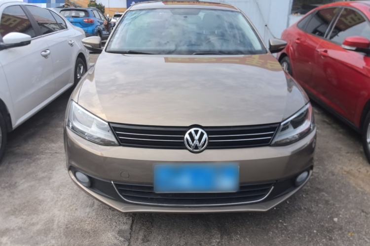 Used Volkswagen Sagitar 2014 Revised Version 1.6L Automatic Comfort Edition Front