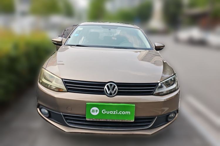 Used Volkswagen Sagitar 2014 Revised Version 1.6L Automatic Comfort Edition Front