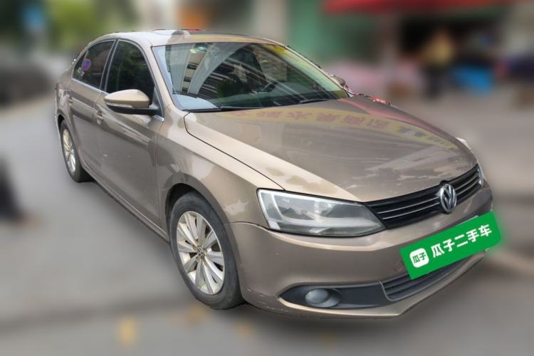 Used Volkswagen Sagitar 2014 Revised Version 1.6L Automatic Comfort Edition Front Right 45 Deg