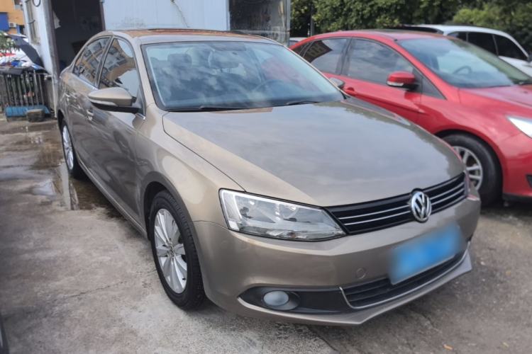 Used Volkswagen Sagitar 2014 Revised Version 1.6L Automatic Comfort Edition Front Right 45 Deg