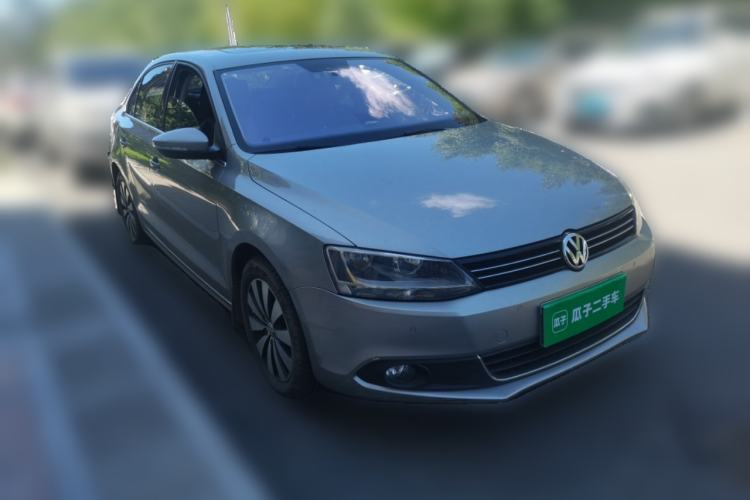 Used Volkswagen Sagitar 2014 Revised Version 1.4TSI Automatic Luxury Edition Front Right 45 Deg