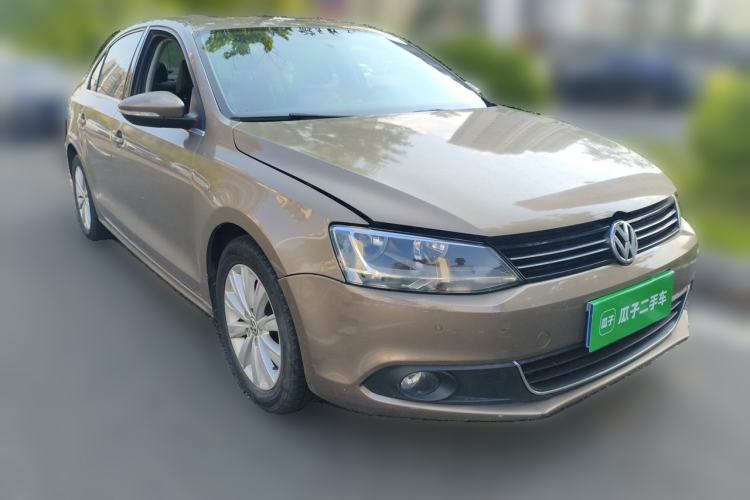Used Volkswagen Sagitar 2014 Revised Version 1.4TSI Automatic Luxury Edition Front Right 45 Deg