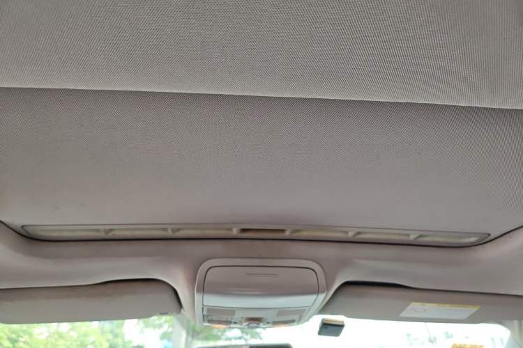 Used Volkswagen Sagitar 2014 Revised Version 1.6L Automatic Comfort Edition Headliner